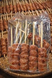 NEM QUE NƯỚNG 10 QUE